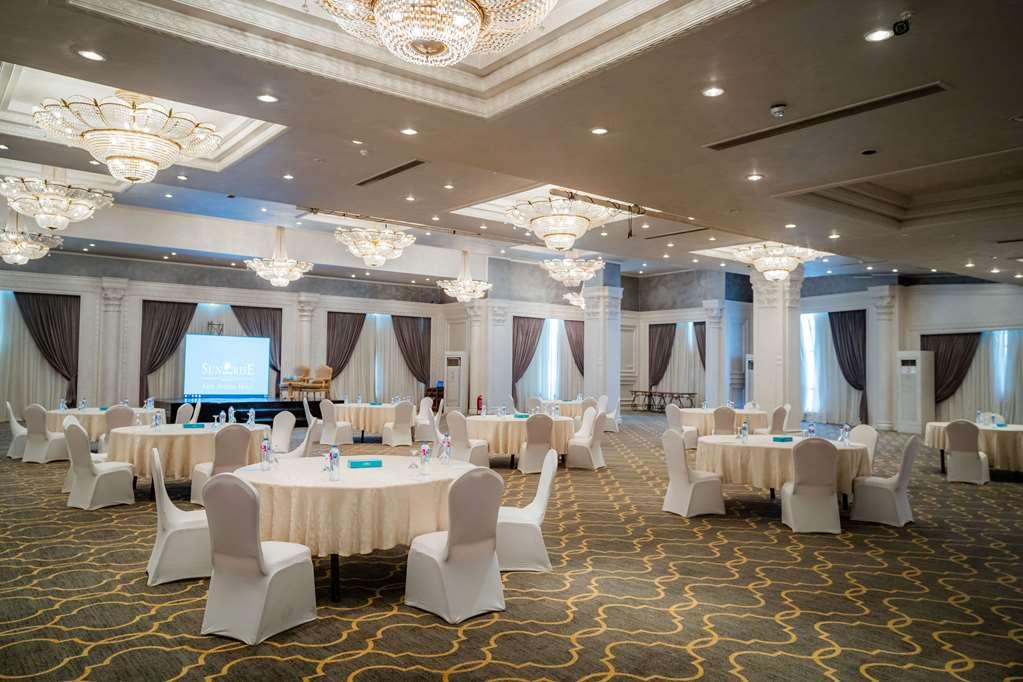 Sunrise Alex Avenue Hotel Aleksandria Udogodnienia zdjęcie The ballroom of the hotel